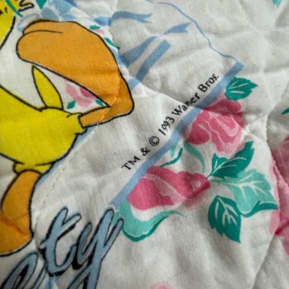 1993 Warner Bros. Gerber Tweety Quilt - Pink and Yellow - Picture 3 of 8
